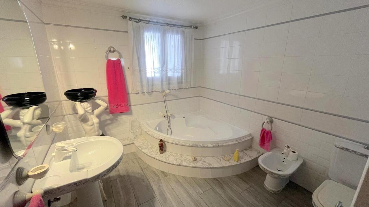 Property 28