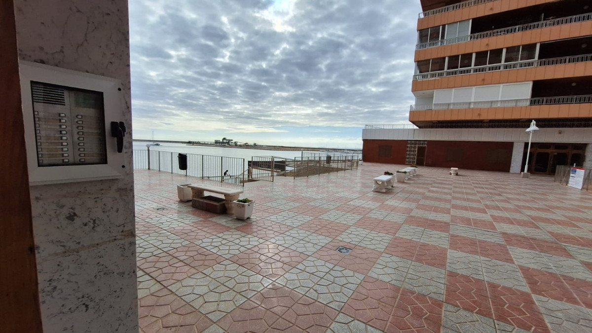 ملک 71