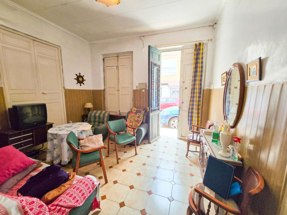 Proprietate 35