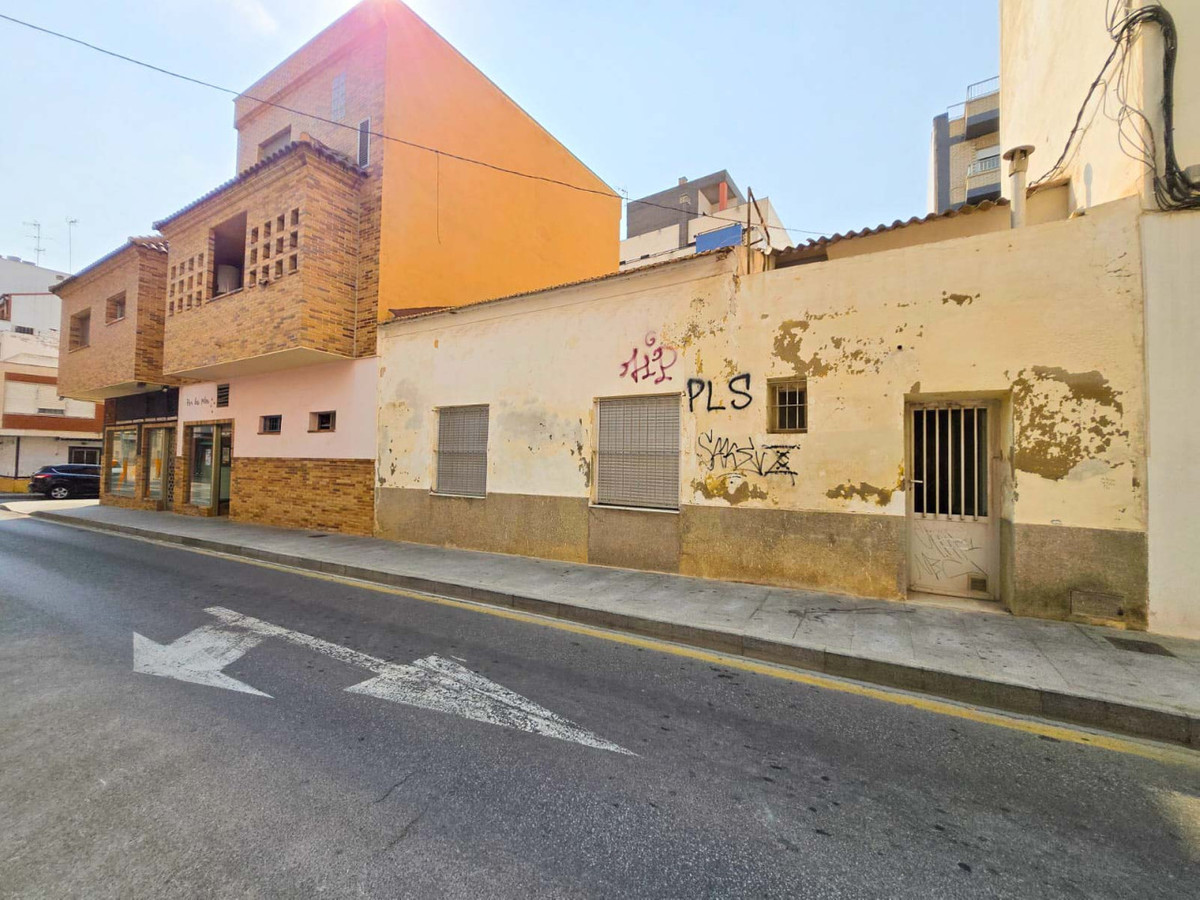 Proprietate 37