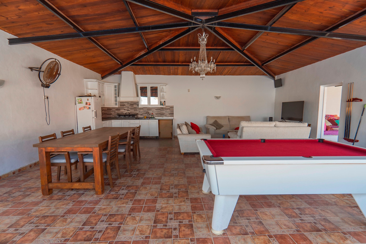Propiedad 76