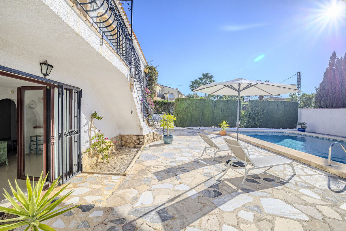 ملک 18